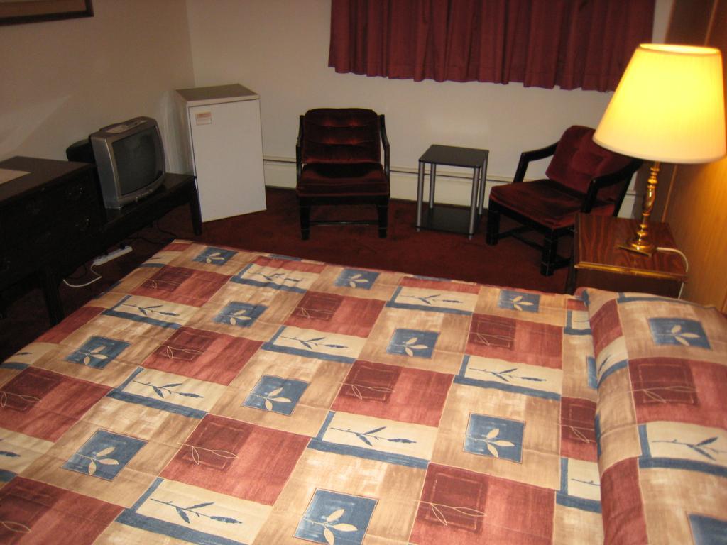 Downtowner Motor Inn Creston Bilik gambar