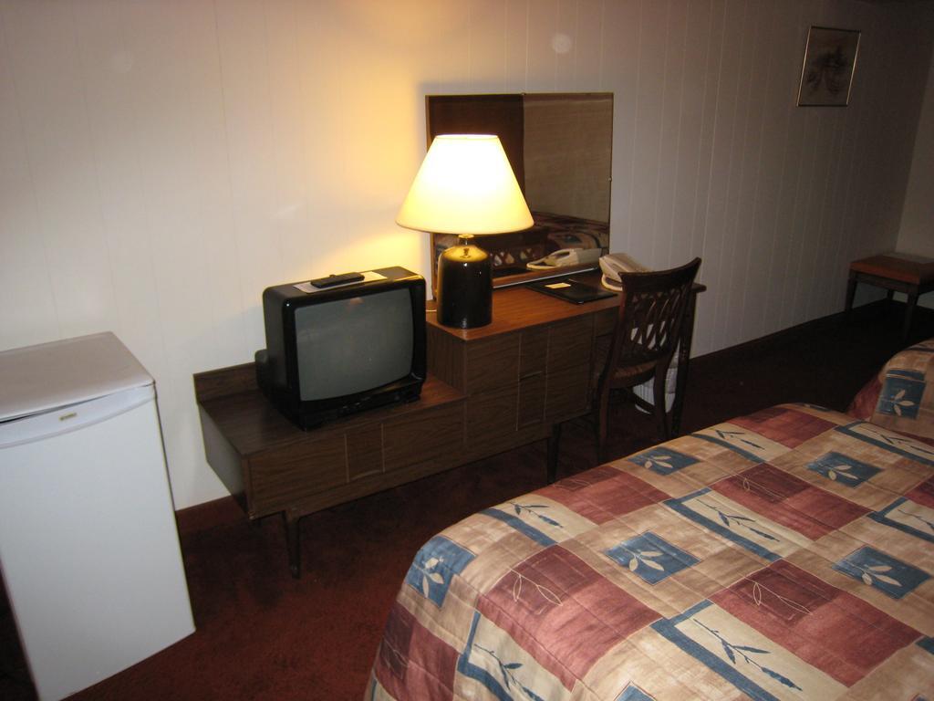 Downtowner Motor Inn Creston Bilik gambar