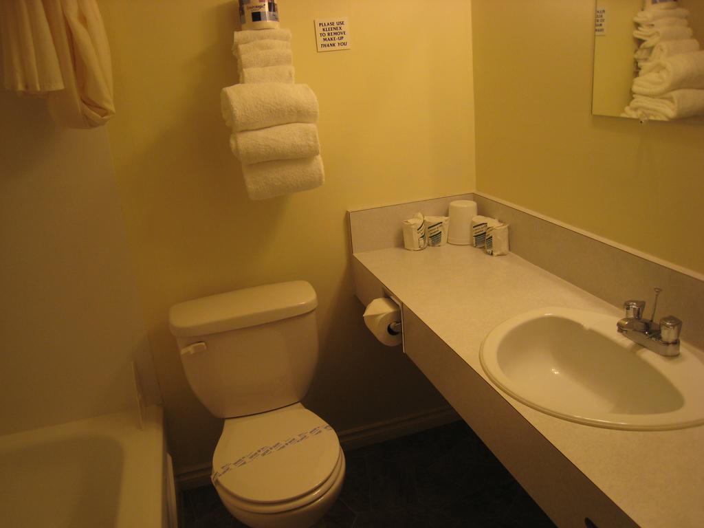 Downtowner Motor Inn Creston Bilik gambar