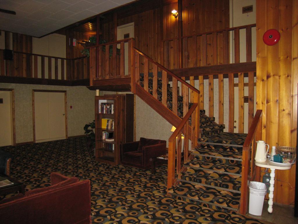 Downtowner Motor Inn Creston Luaran gambar